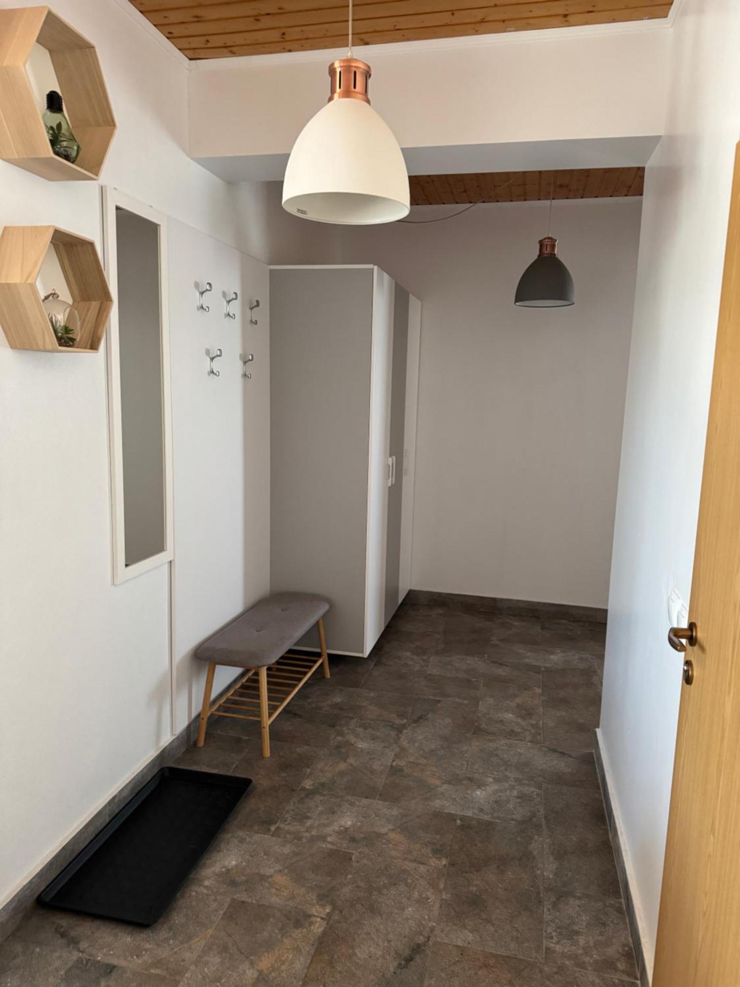 Red Family Apartments Paltinis Phòng bức ảnh